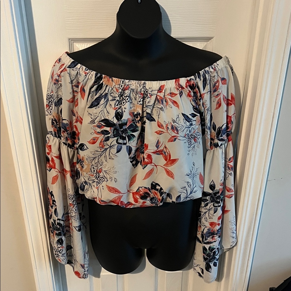 EUC Topia Floral Off-Shoulder Wide SleevesCrop Top Size XL